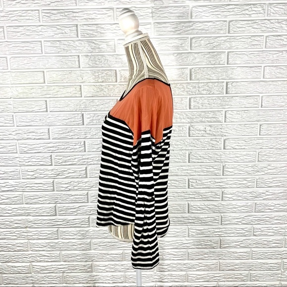 Striped Top w/Sheer Coral Neckline Open Back - Picture 5 of 8